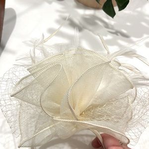 Bridal fascinator